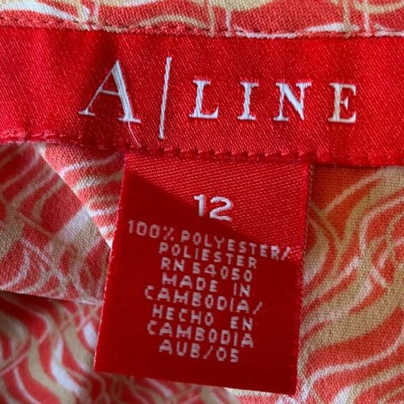 A Line Top Women's Size 12 Multicolor Faux Wrap V Neck Cap Sleeves Casual Blouse - Picture 6 of 6